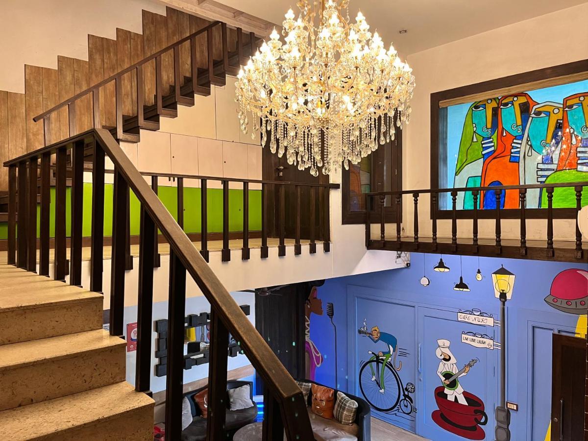Aakritii Hotels Gurgaon Esterno foto