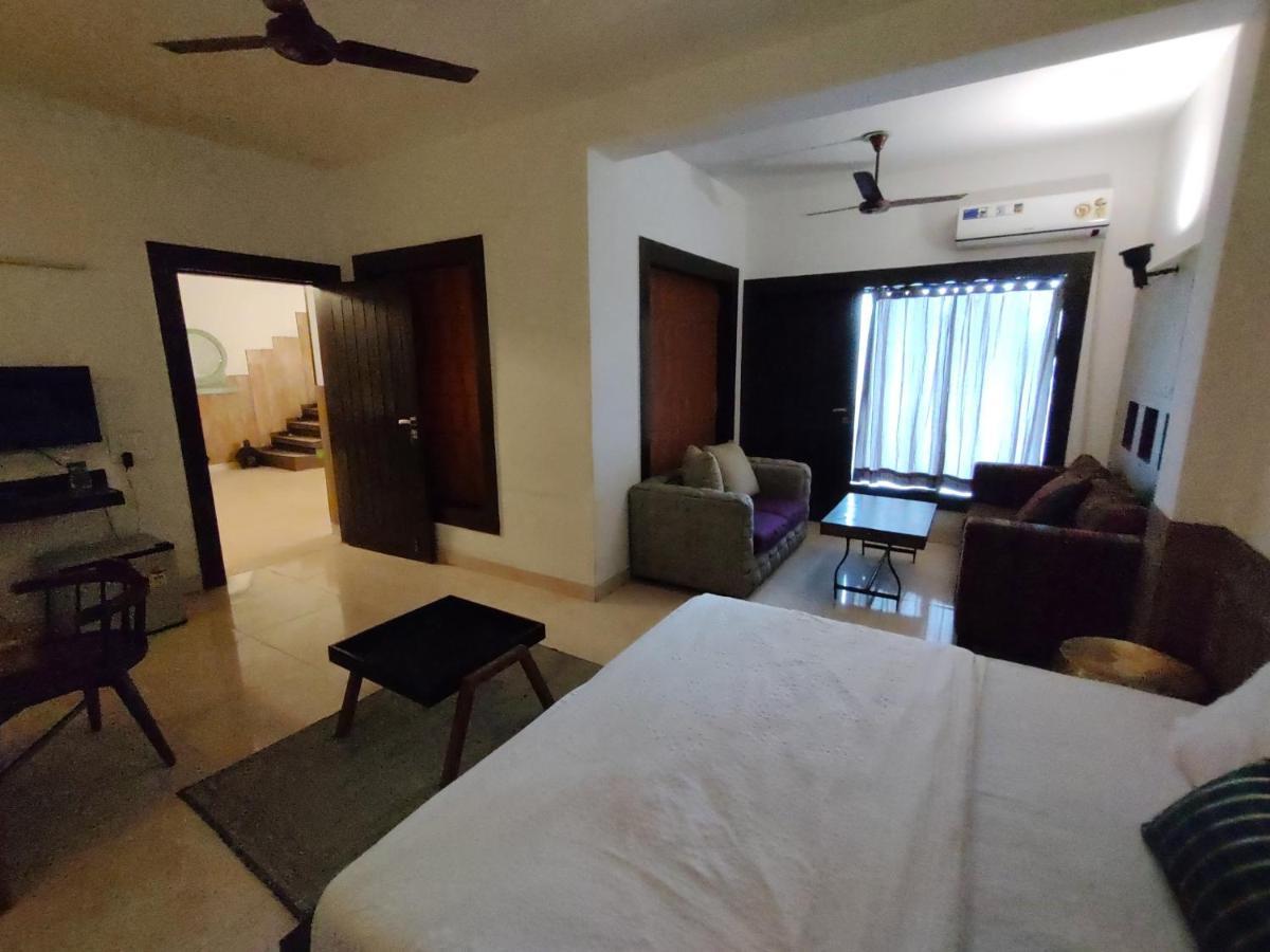 Aakritii Hotels Gurgaon Esterno foto