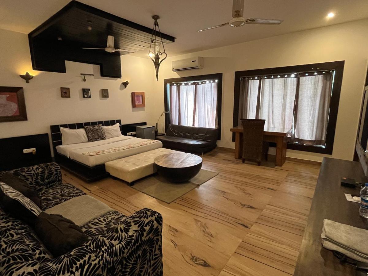 Aakritii Hotels Gurgaon Esterno foto