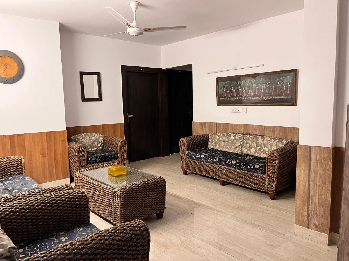 Aakritii Hotels Gurgaon Esterno foto