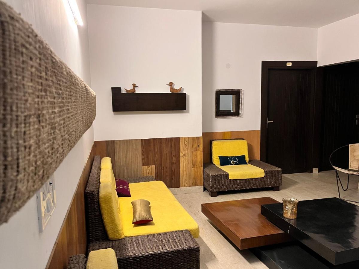 Aakritii Hotels Gurgaon Esterno foto