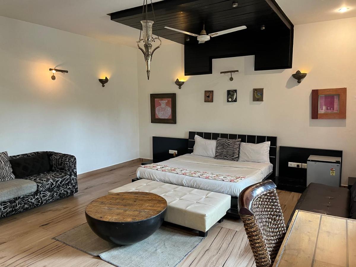 Aakritii Hotels Gurgaon Esterno foto