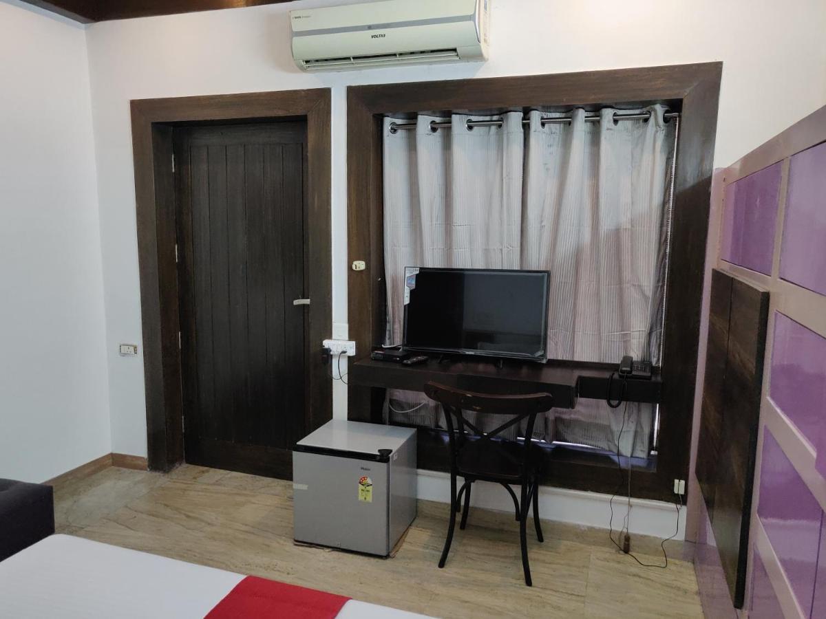 Aakritii Hotels Gurgaon Esterno foto
