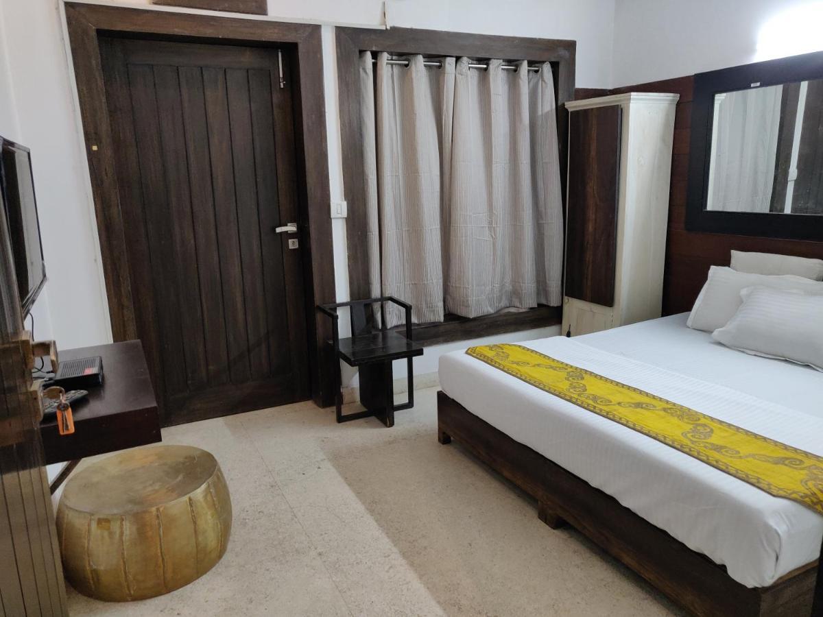 Aakritii Hotels Gurgaon Esterno foto